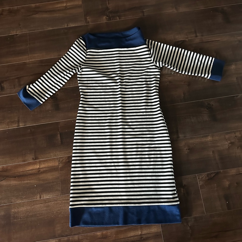 ⚡️ ISAAC MIZRAHI NAVY STRIPED DRESS ⚡️